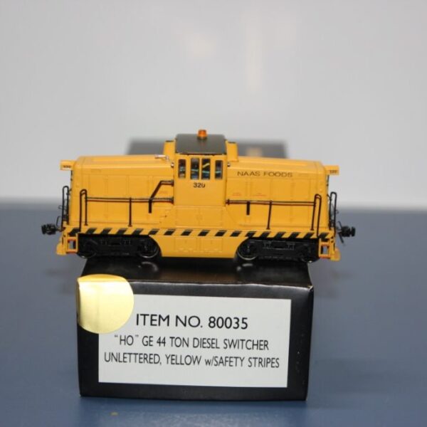 GE 44 Ton Diesel Switcher, Unlettered, Yellow w/Safety Stripes