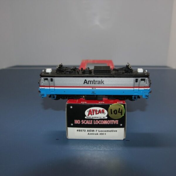 AEM-7 Locomotive Amtrak #911