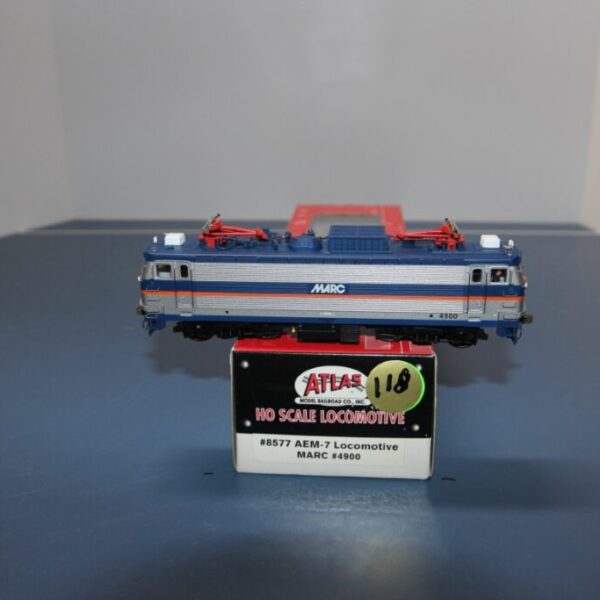 AEM-7 Locomotive Amtrak - MARC #4900