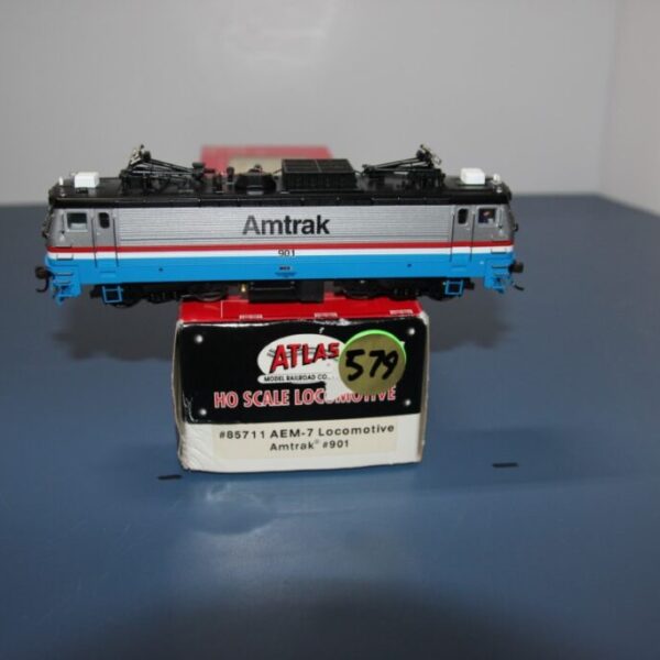 AEM-7 Locomotive Amtrak #901