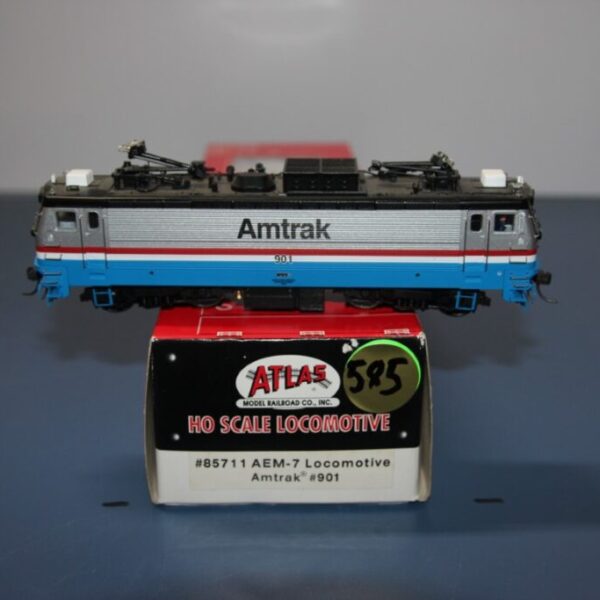 AEM-7 Locomotive Amtrak #901