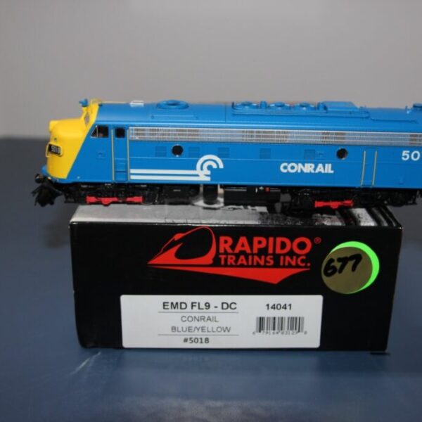 EMD FL9-DC Conrail Blue/Yellow #5018