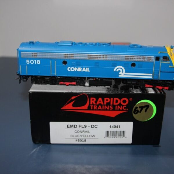 EMD FL9-DC Conrail Blue/Yellow #5018